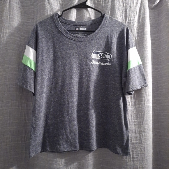 Nfl Team Tops - NFL Team Apparel Seattle Seahawks Logo Women's Grey T-shirt Size S